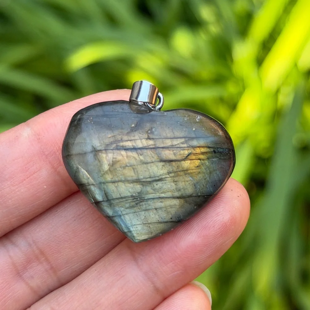 Stainless steel double side flashy labradorite heart pendant 0366‎